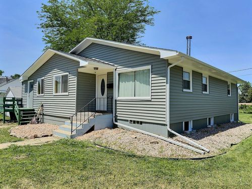 1111 Kingsbury St, Belle Fourche, SD, 57717-1942 | Card Image