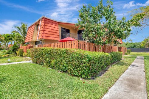 apt-c-8329 Trent Ct, Boca Raton, FL, 33433-8504 | Card Image