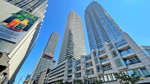 3304-2221 Yonge St, Toronto, ON, M4S0B8 | Card Image