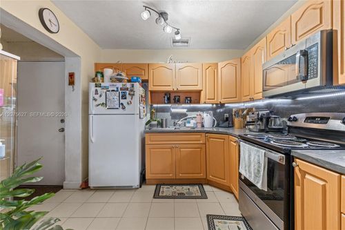 755 Harem Ave, Opa-Locka, FL, 33054-3025 | Card Image