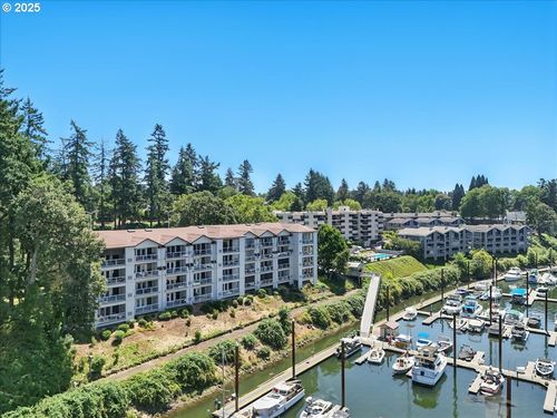 21-525 Se Marion St, Portland, OR, 97202-7078 | Card Image