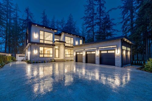 2589 141 St, Surrey, BC, V4P2E5 | Card Image