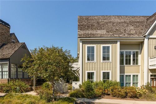 11193 Serenbe Ln, Chattahoochee Hills, GA, 30268-2545 | Card Image