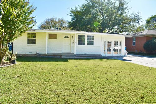 190 Yale Ave, Lewisville, TX, 75057-4646 | Card Image