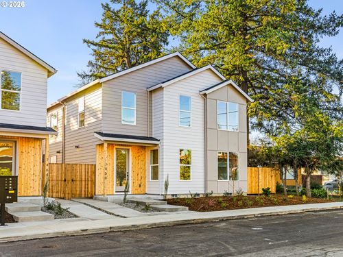 7452 Se Tolman St, Portland, OR, 97206-6470 | Card Image