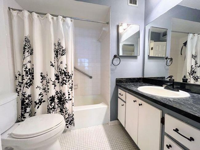 APT-207 - 125 Ocean Ave, Condo with 2 bedrooms, 2 bathrooms and null parking in Palm Beach Shores FL | Image 17