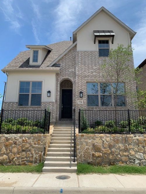 17746 Bottlebrush Dr, Dallas, TX, 75252-8053 | Card Image