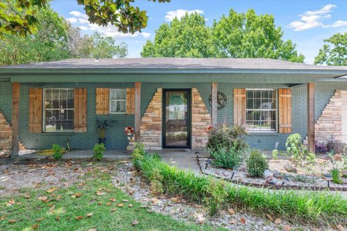 507 Cedar St, Edgewood, TX, 75117-2331 | Card Image
