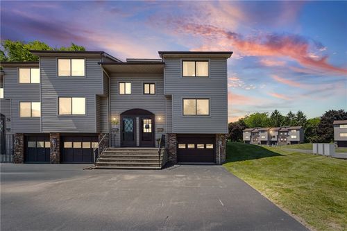 369 Cameco Cir, Liverpool, NY, 13090-2736 | Card Image