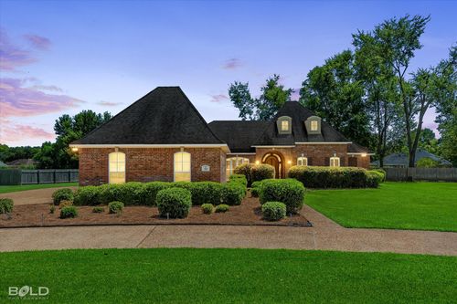 311 Summer Lake Dr, Bossier City, LA, 71112-8785 | Card Image