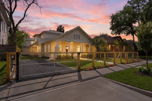 1236 Columbia St, Houston, TX, 77008-7012 | Card Image