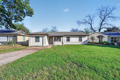 3921 Dana Drive, Haltom City, TX, 76117 | Card Image