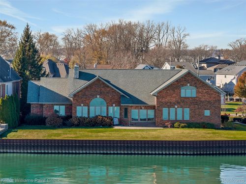 37580 Lakeshore Dr, Harrison Township, MI, 48045-5806 | Card Image