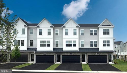 15-32 Warren Dr, CHALFONT, PA, 18914-3413 | Card Image