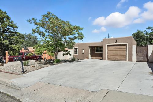 1632 Columbia Dr Se, Albuquerque, NM, 87106-3302 | Card Image