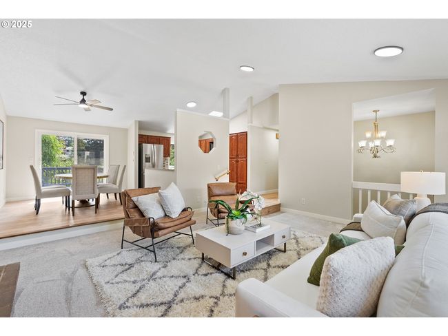 1472 Sw 14 Th St, House other with 4 bedrooms, 3 bathrooms and 2 parking in Gresham OR | Image 4