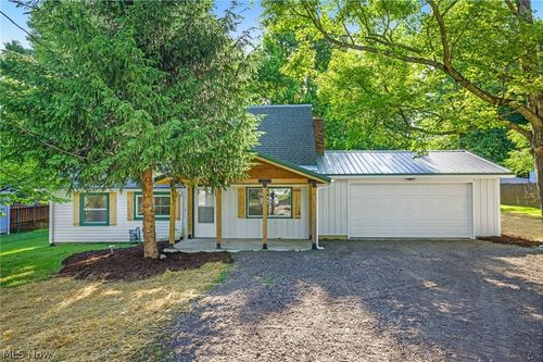 3961 Klein Ave, Stow, OH, 44224-3455 | Card Image