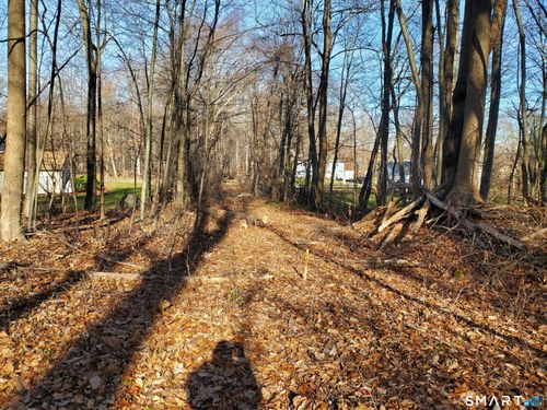 292 Deerfield Dr, Hamden, CT, 06518-1709 | Card Image