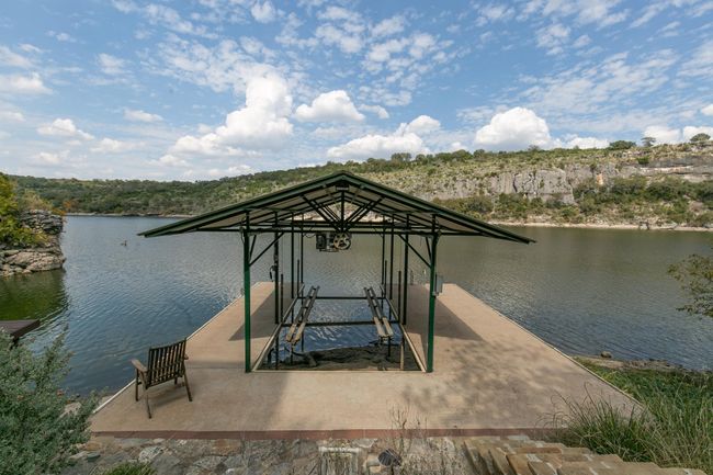 830 Los Escondidos St, House other with 2 bedrooms, 2 bathrooms and null parking in Marble Falls TX | Image 25