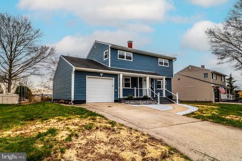 7 Walt Whitman Way, Hamilton, NJ, 08690-2138 | Card Image