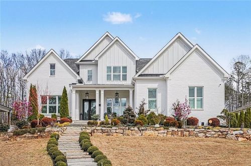 33 Nuttail Ln, Powder Springs, GA, 30127-5493 | Card Image
