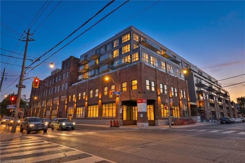 329-150 Logan Ave, Toronto, ON, M4M0E4 | Card Image