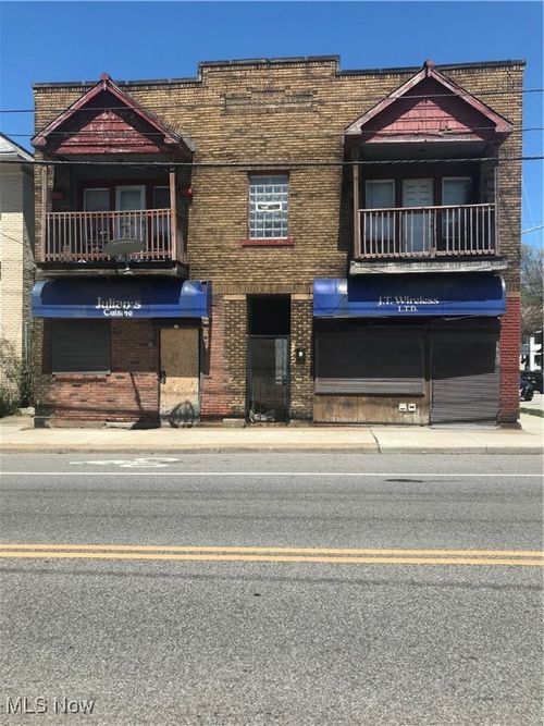 11725 Union Ave, Cleveland, OH, 44105-1943 | Card Image