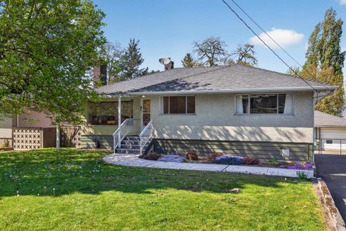 13759 111 Ave, Surrey, BC, V3R2C1 | Card Image