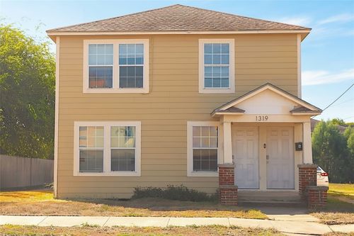 1319 5th St, Corpus Christi, TX, 78404-2029 | Card Image