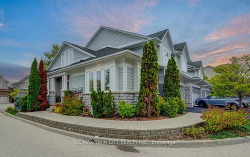 11-276 Sims Estate Drive, Kitchener, ON, N2A0B1 | Card Image