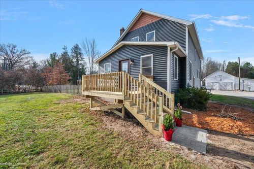 8846 Stone Rd, Clay, MI, 48001-3820 | Card Image