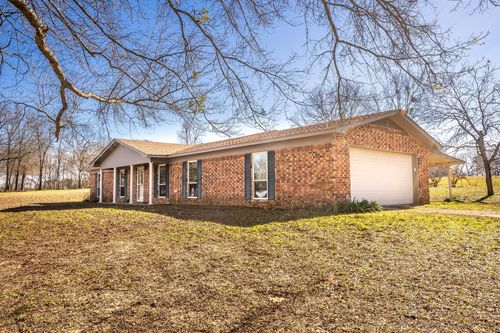 4340 N White Oak Rd, Gladewater, TX, 75647-5868 | Card Image