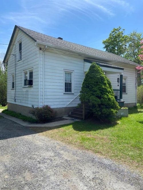 492 Dogwood Ln, Pompton Plains, NJ, 07444 | Card Image