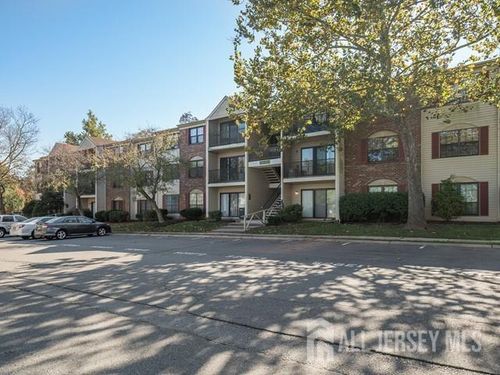 395 Lancaster Ct, Piscataway, NJ, 08854-6227 | Card Image