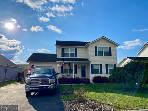 40 Village Dr, CAPON BRIDGE, WV, 26711-9345 | Card Image