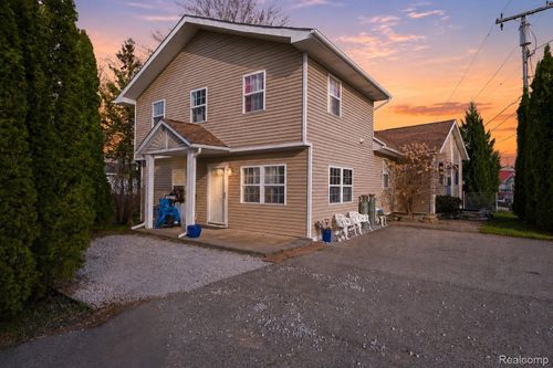226 Roselawn St, Algonac, MI, 48001-1161 | Card Image