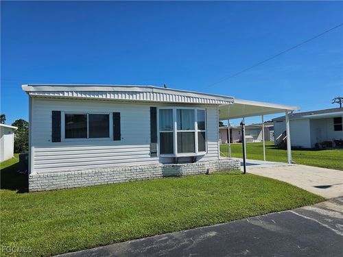 559 Winning Way, NORTH FORT MYERS, FL, 33917-2392 | Card Image