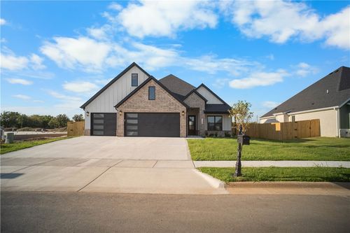 1130 Canyon Maple St, Centerton, AR, 72719-3005 | Card Image