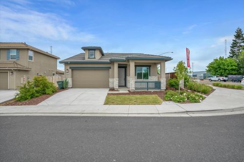 1039 Longview Dr, Oakdale, CA, 95361-8992 | Card Image