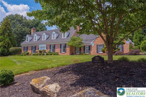 1825 Sherwood Rd, ALLENTOWN, PA, 18103-2946 | Card Image