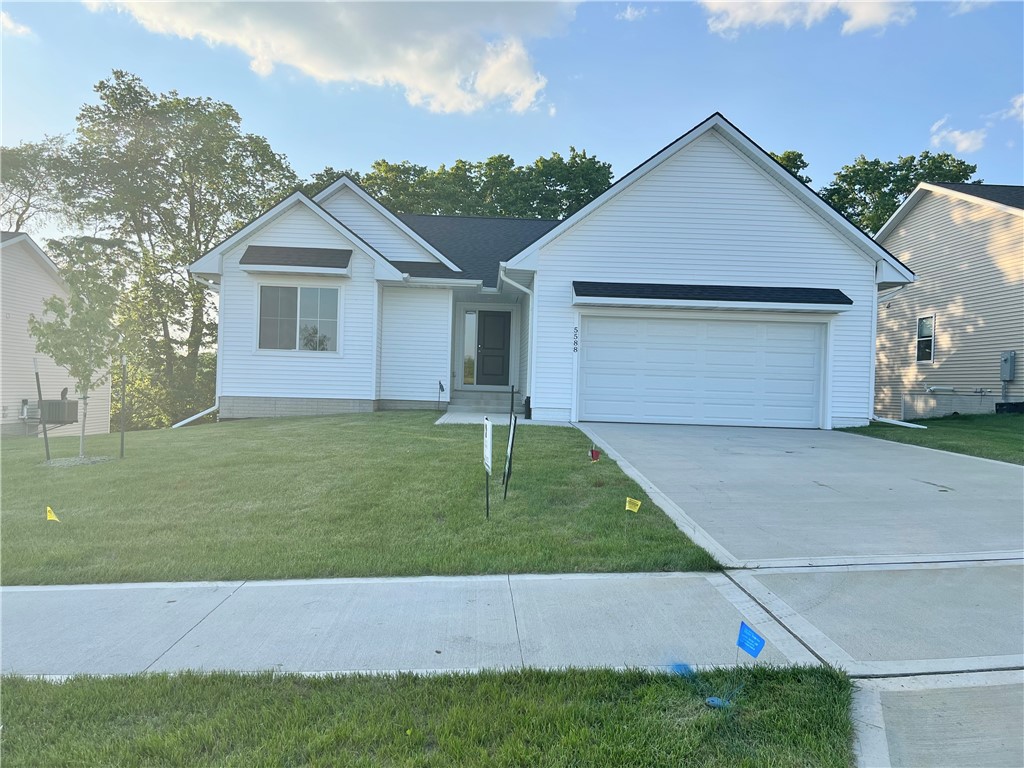 Pine Valley Dr, Pleasant Hill, IA 50327