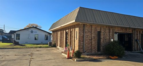 1115 California Ln, Arlington, TX, 76015-2406 | Card Image