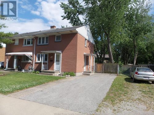 2163 College Ave, Windsor, ON, N9B1M6 | Card Image