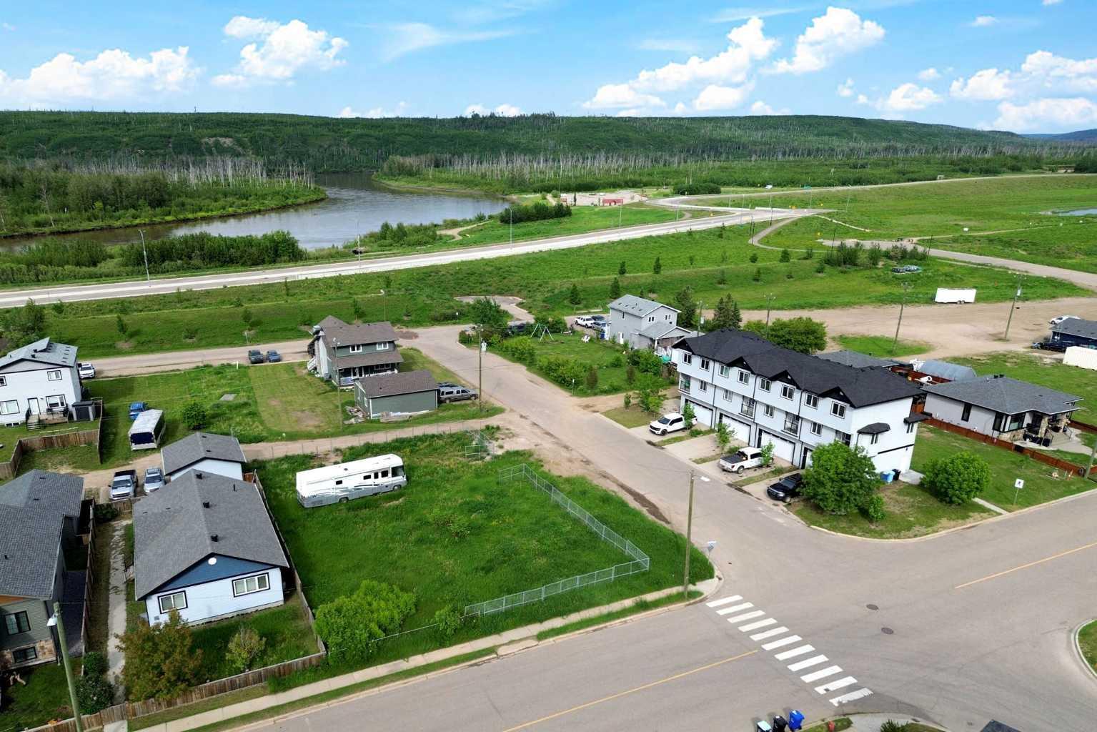 Land in Fort McMurray