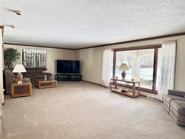 720 Cherriwood Rd, House other with 4 bedrooms, 3 bathrooms and 4 parking in Pulaski PA | Image 8