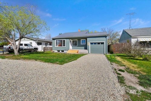 107 E Montana Ave, Homedale, ID, 83628-3255 | Card Image