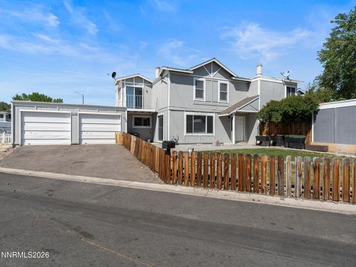7598 Cumberland Cir, Reno, NV, 89511-1358 | Card Image