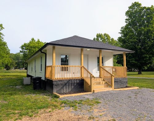 815 E Grundy St, Tullahoma, TN, 37388-2633 | Card Image