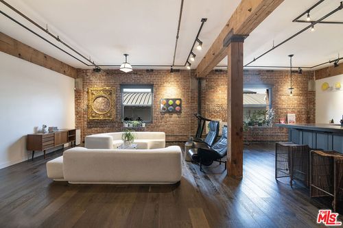 6-215 N Santa Fe Ave, Los Angeles, CA, 90012 | Card Image