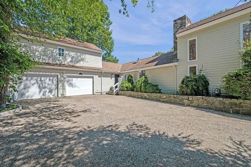 110 Galloupes Point Rd, Swampscott, MA, 01907-2739 | Card Image